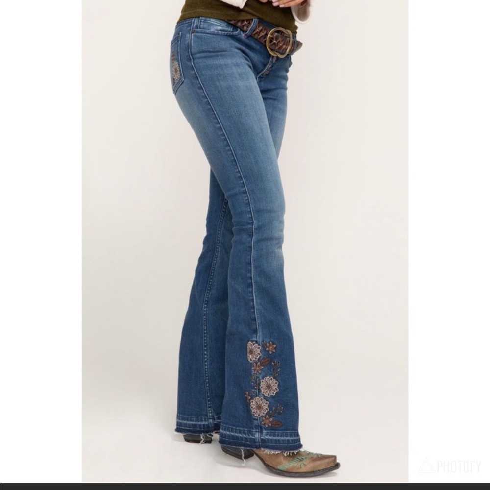 Idyllwind Feuled by Miranda Lambert Mid-Rise Flare Jeans - Size 6/34